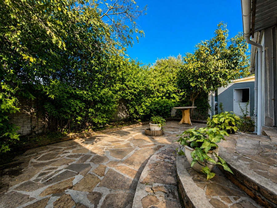 4 Bedroom Property for Sale in Wynberg Upper Western Cape